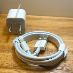🖤 NWT Apple 3 foot cord + cube